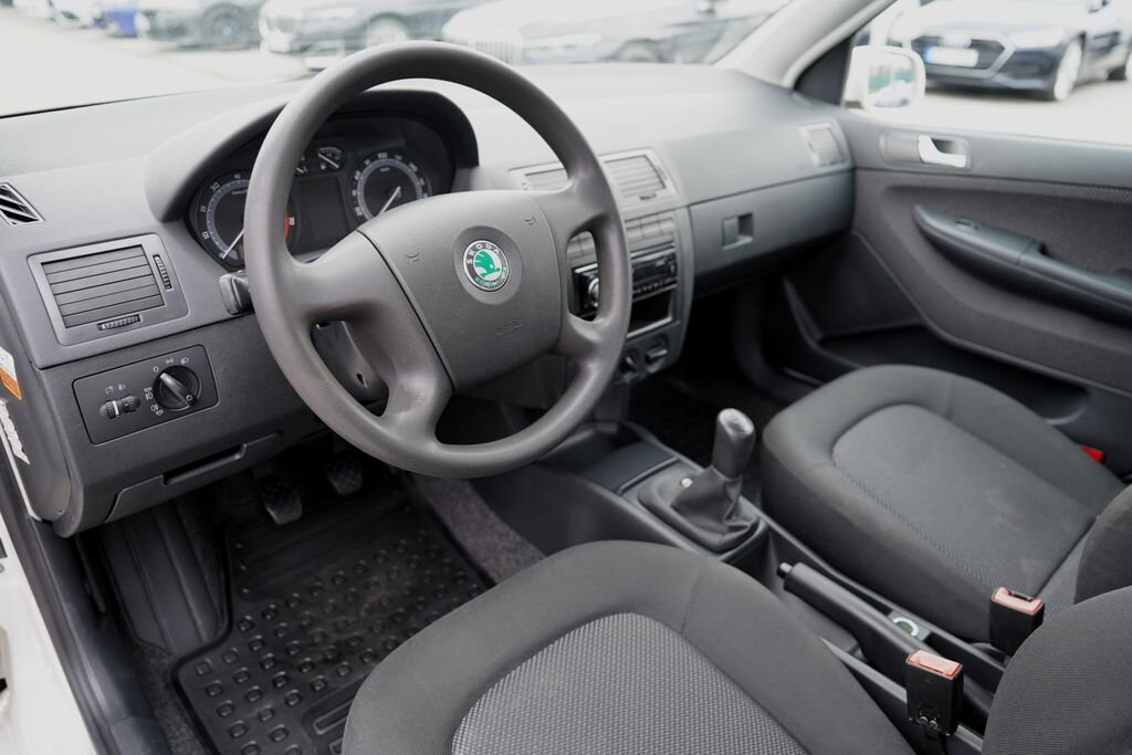 Škoda Fabia Sedan / Limuzína 1,2 l 47 kw