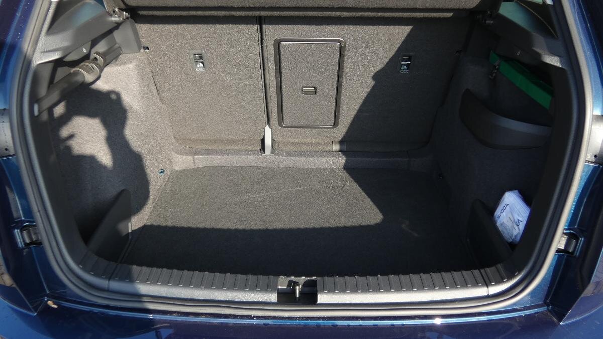 Škoda Karoq SUV / Terénní 1,5 l 110 kw