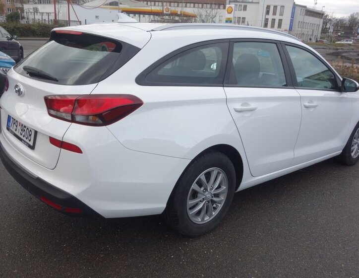 Hyundai i30 9