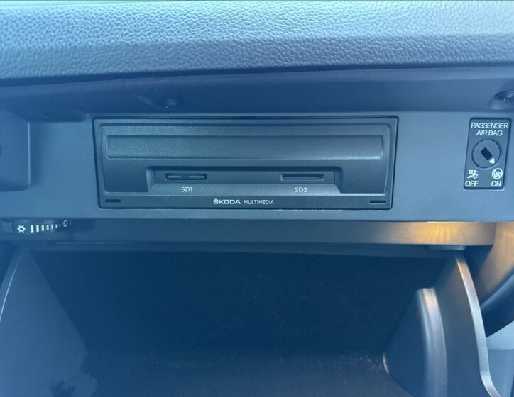 Škoda Superb Sedan / Limuzína 2,0 l 140 kw