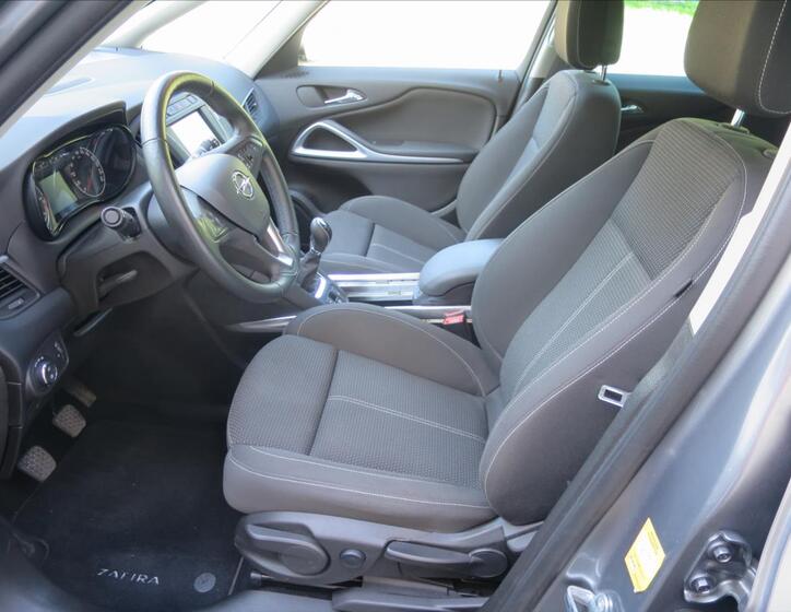 Opel Zafira 7