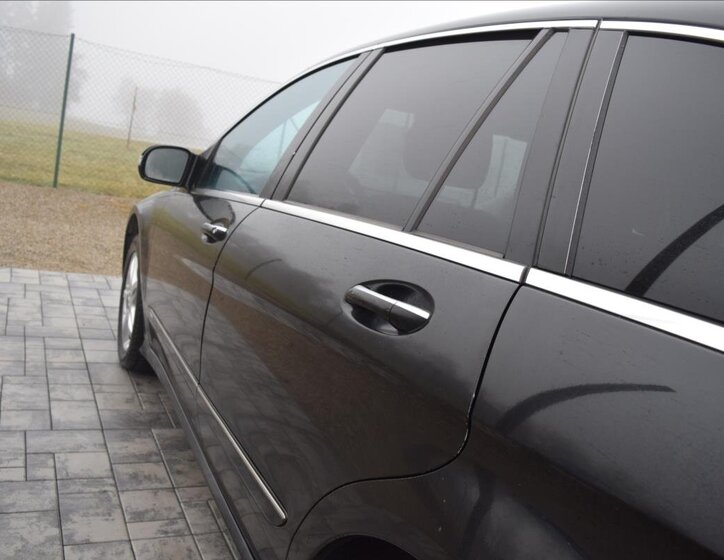 Mercedes-Benz Třídy R Kombi 3,0 l 140 kw
