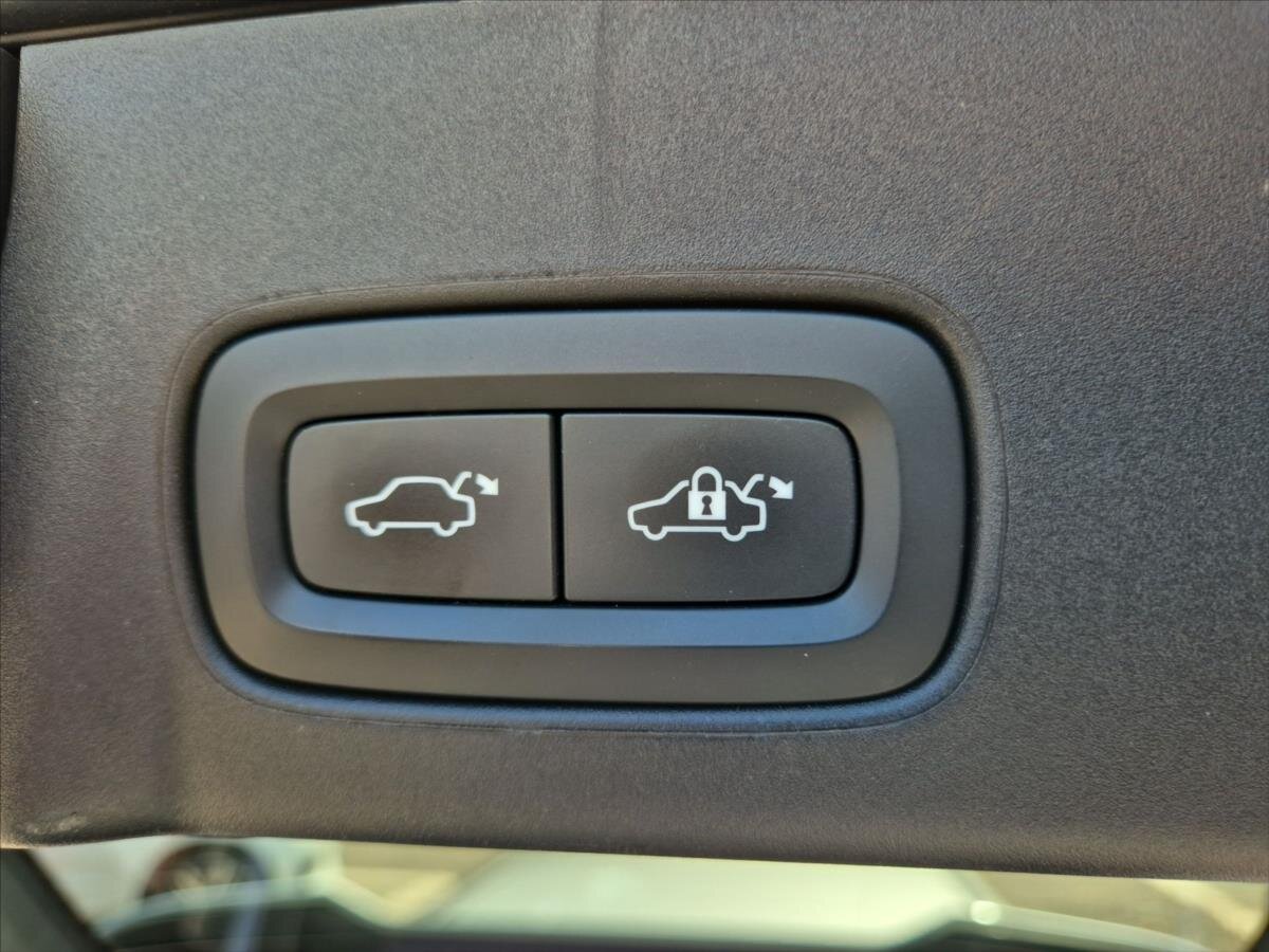 Volvo V90 Kombi 2,0 l 145 kw