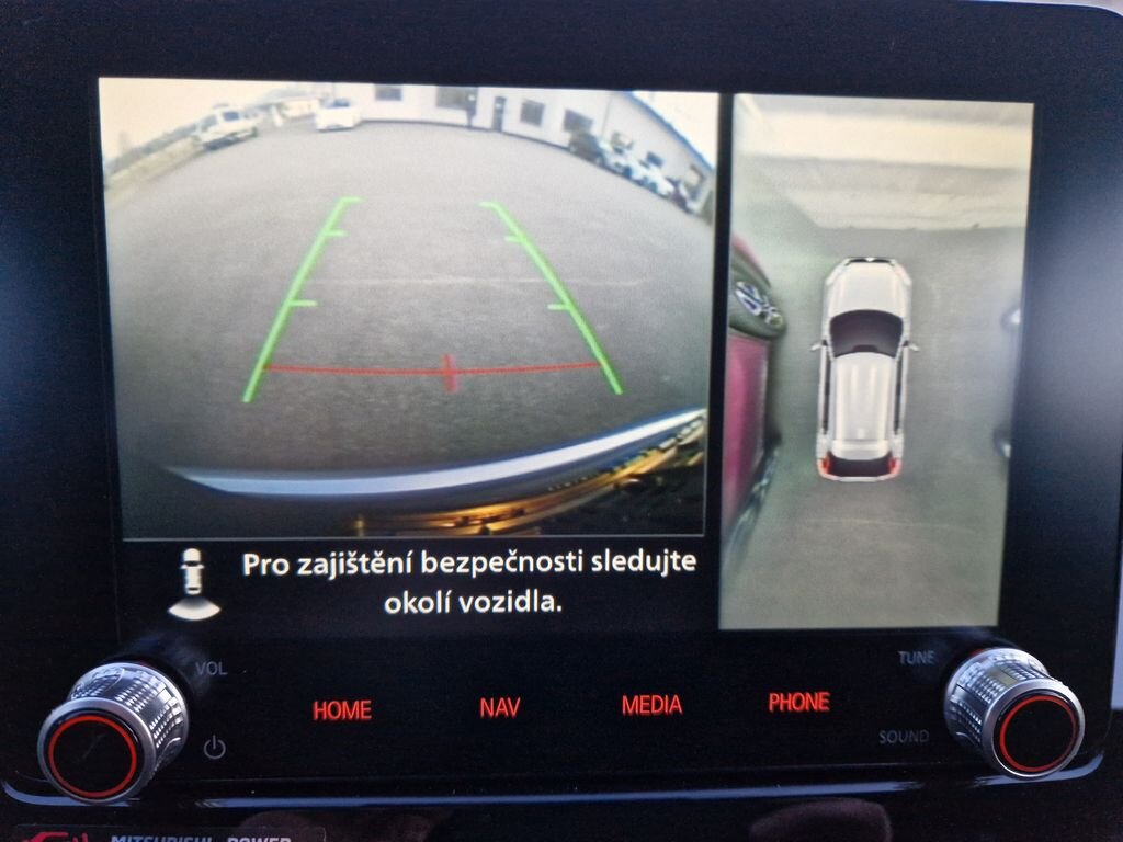 Mitsubishi Ostatní SUV / Terénní 2,4 l 138 kw