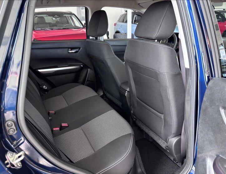 Suzuki Vitara SUV / Terénní 1,4 l 81 kw