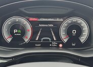 Audi Q8 SUV 3,0 l 210 kw