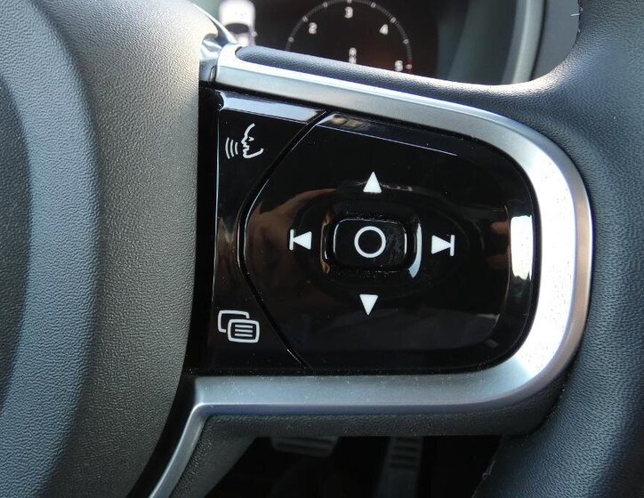 Volvo XC90 SUV / Terénní 2,0 l 173 kw