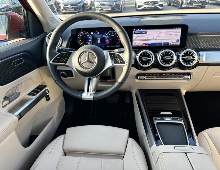 Mercedes-Benz GLB SUV / Terénní 2,0 l 140 kw