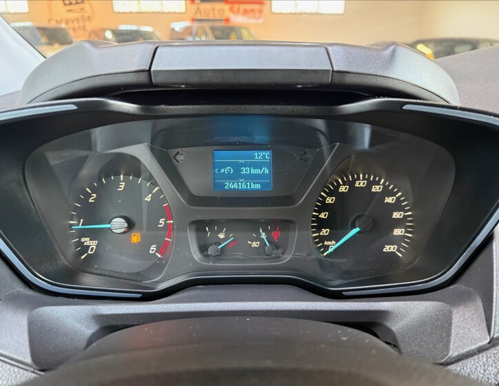 Ford Tourneo Custom 16