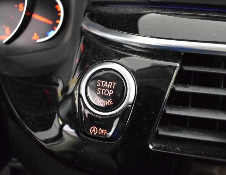 BMW Řada 5 Sedan / Limuzína 3,0 l 195 kw