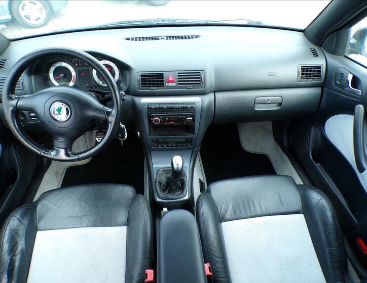 Škoda Octavia Kombi 1,8 l 132 kw