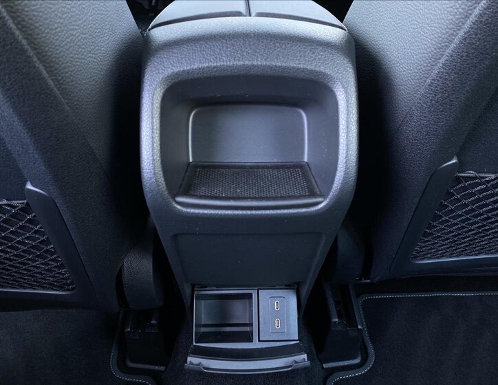 Mercedes-Benz GLB SUV / Terénní 2,0 l 110 kw