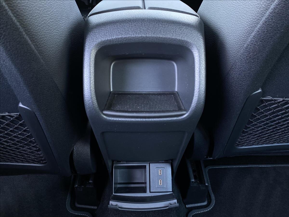 Mercedes-Benz GLB SUV / Terénní 2,0 l 110 kw