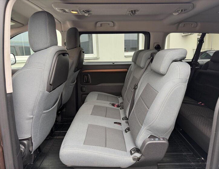 Toyota ProAce VAN-Minibus 2,0 l 130 kw