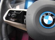 BMW iX 16