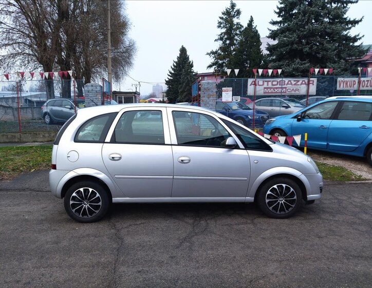 Opel Meriva MPV 1,4 l 66 kw