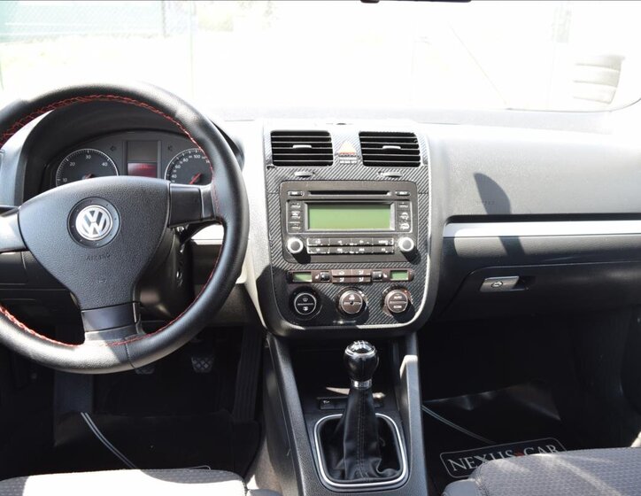 Volkswagen Jetta Sedan / Limuzína 1,9 l 77 kw