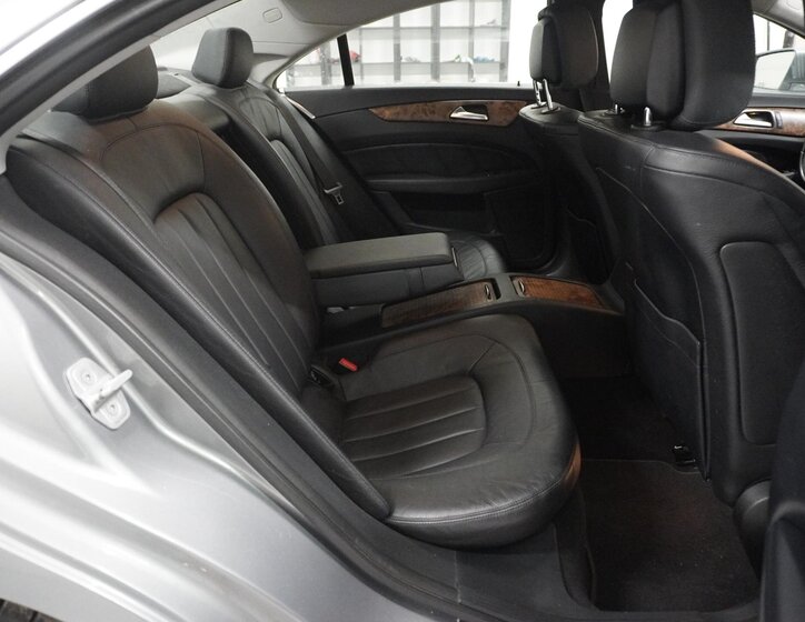 Mercedes-Benz CLS Sedan 3,0 l 195 kw