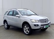 Mercedes-Benz Třídy M SUV / Terénní 3,0 l 165 kw