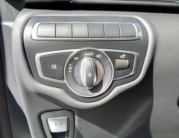 Mercedes-Benz EQV 12