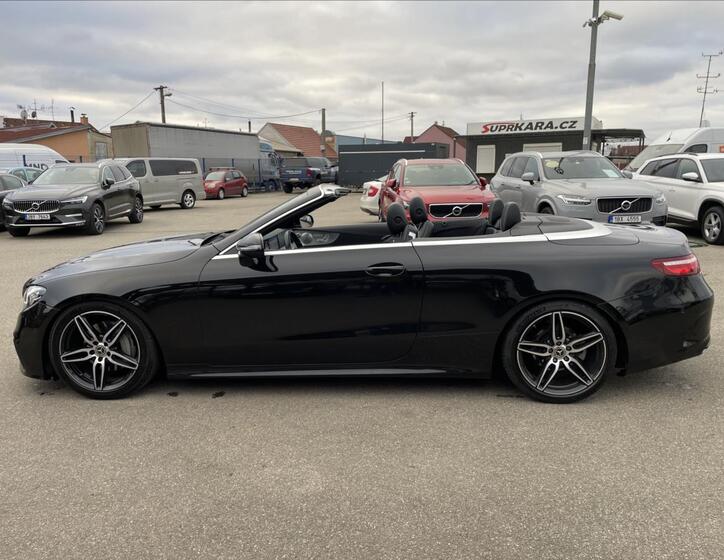 Mercedes-Benz Třídy E 16