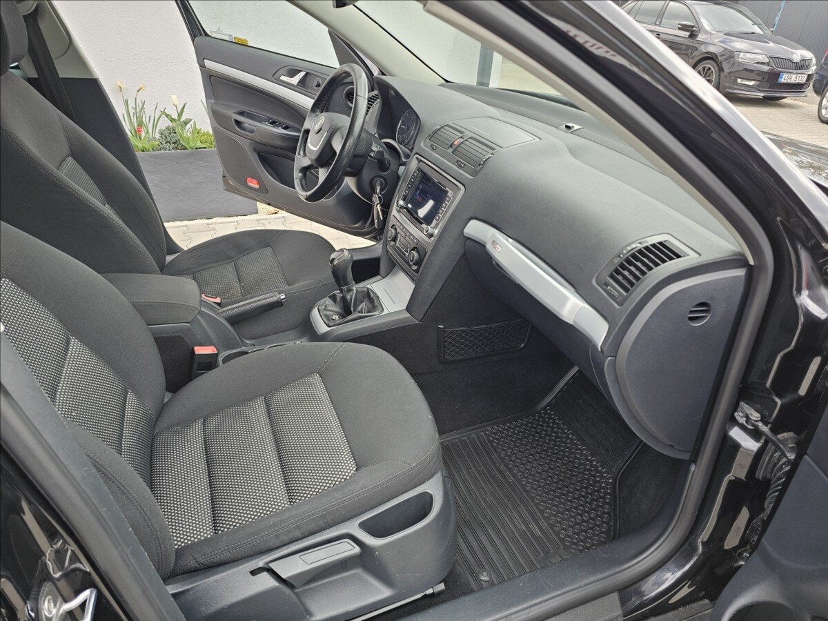 Škoda Octavia Kombi 2,0 l 103 kw