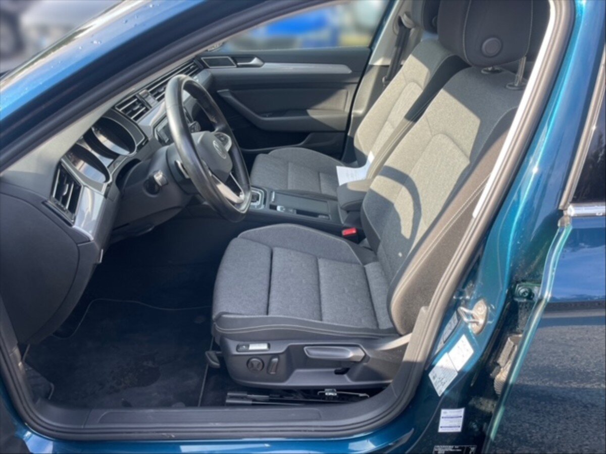 Volkswagen Passat Kombi 1,5 l 110 kw