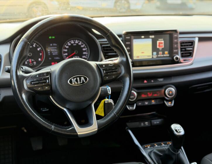 KIA Rio 16