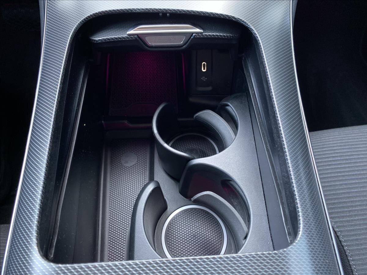 Mercedes-Benz GLC SUV 2,0 l 145 kw