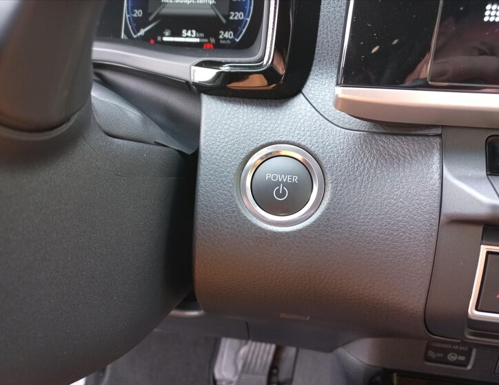 Toyota Camry Sedan 2,5 l 137 kw