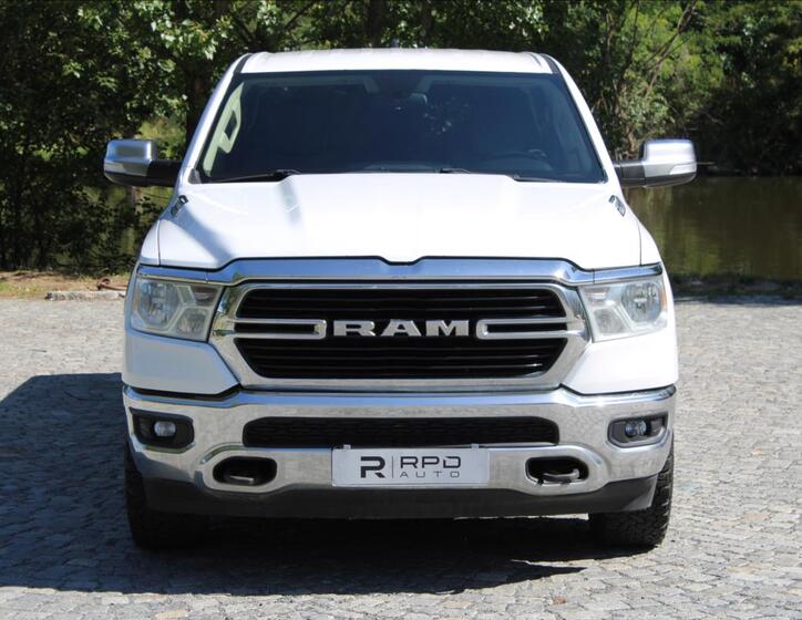 Dodge RAM 4