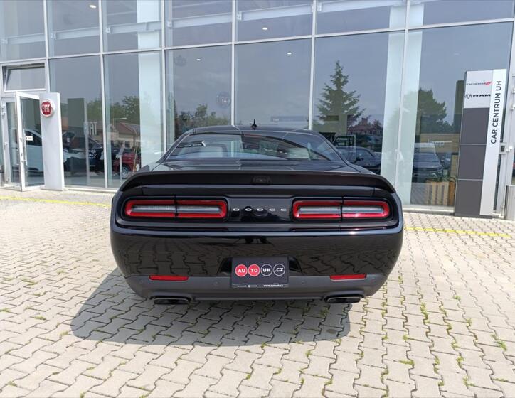 Dodge Challenger 5