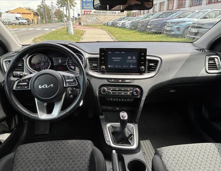 KIA Ceed Hatchback 1,5 l 117 kw