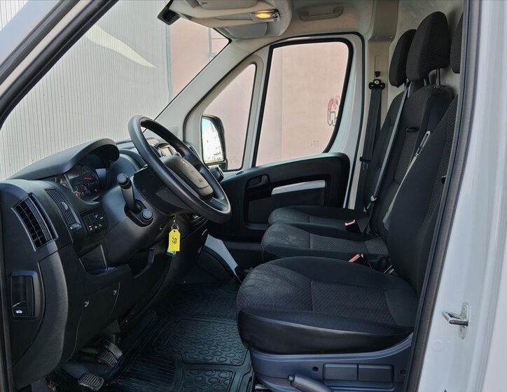 Peugeot Boxer Skříň 2,2 l 121 kw