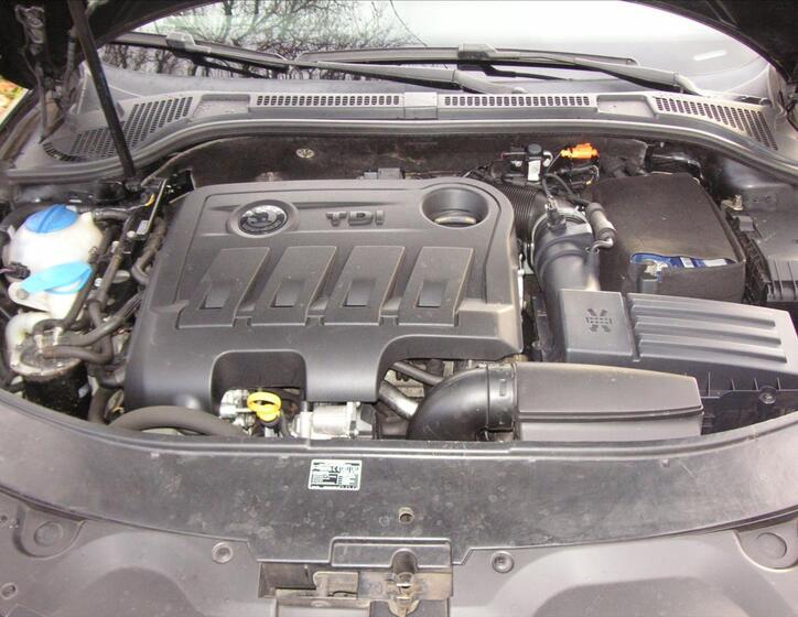 Škoda Superb Kombi 2,0 l 103 kw