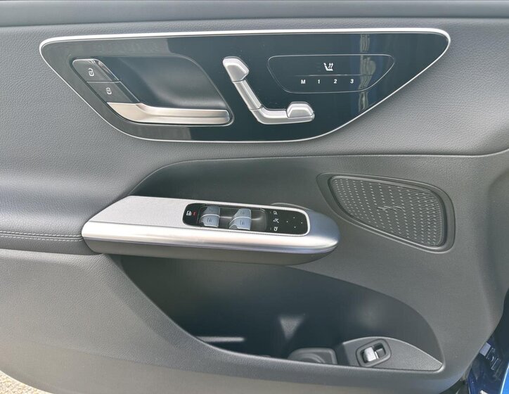 Mercedes-Benz GLC SUV 2,0 l 145 kw