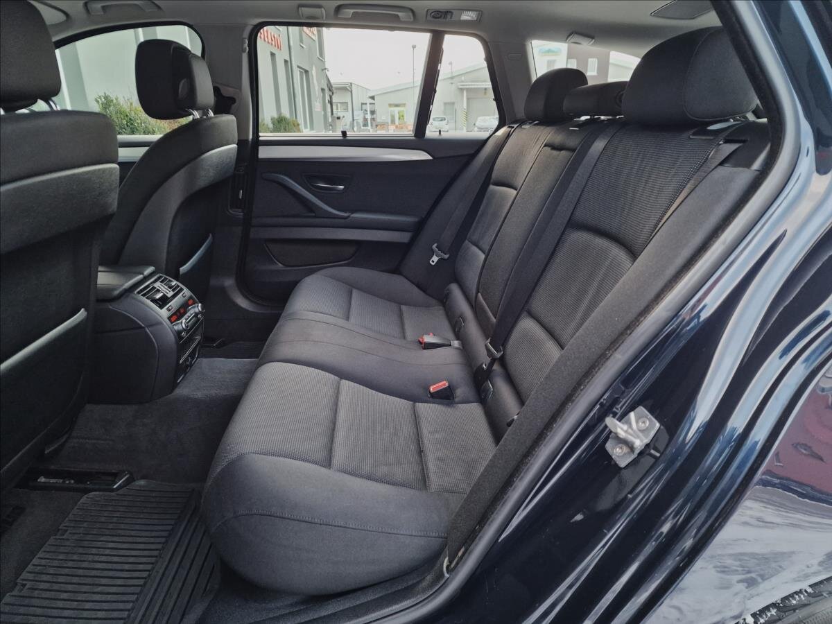 BMW Řada 5 Kombi 2,0 l 135 kw