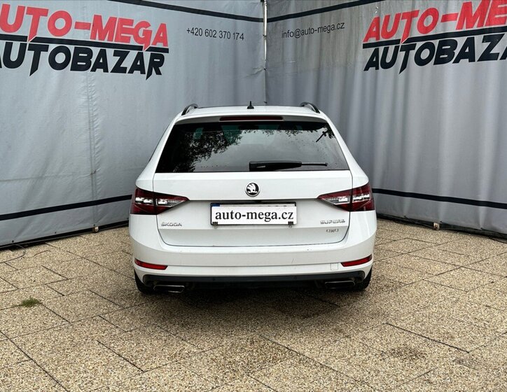 Škoda Superb Kombi 2,0 l 206 kw