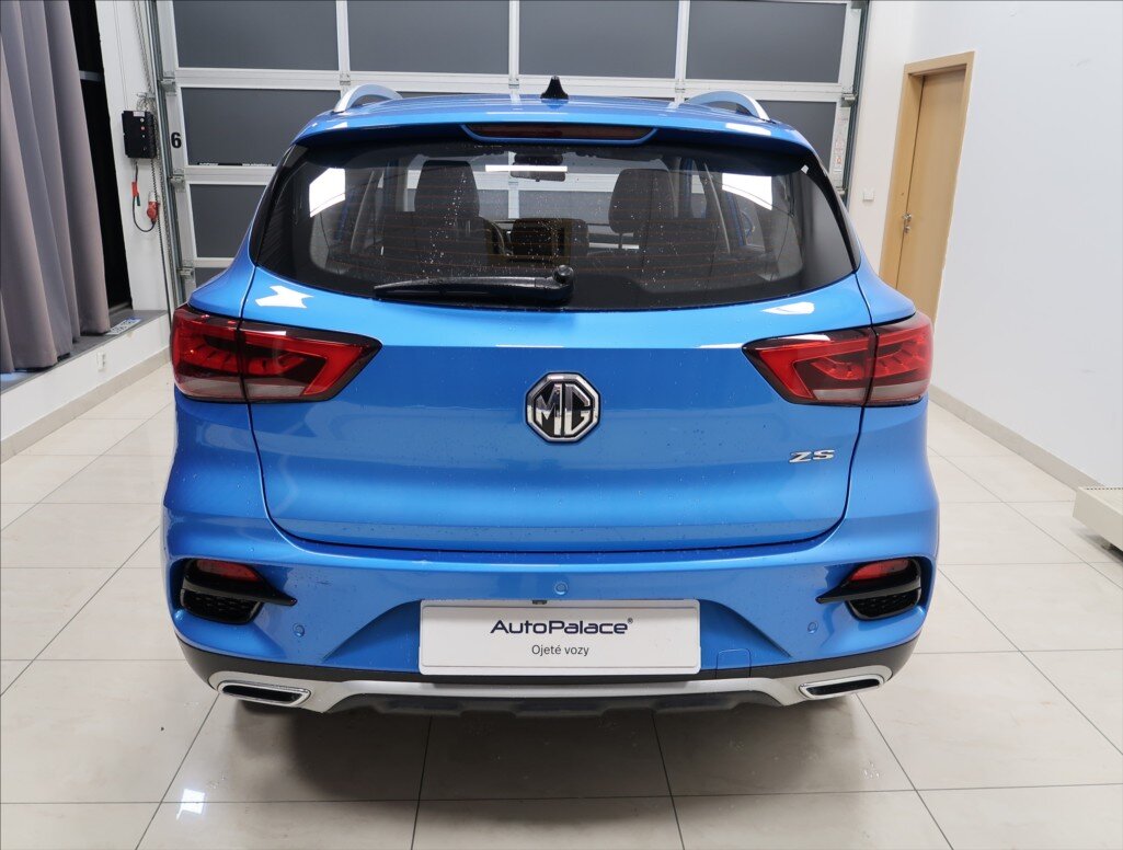 MG ZS