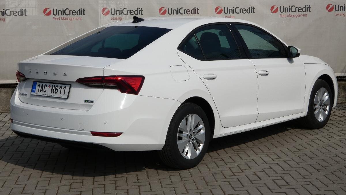 Škoda Octavia Sedan / Limuzína 1,5 l 110 kw