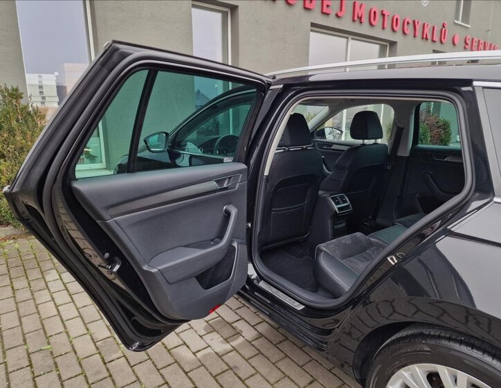 Škoda Superb Kombi 2,0 l 110 kw