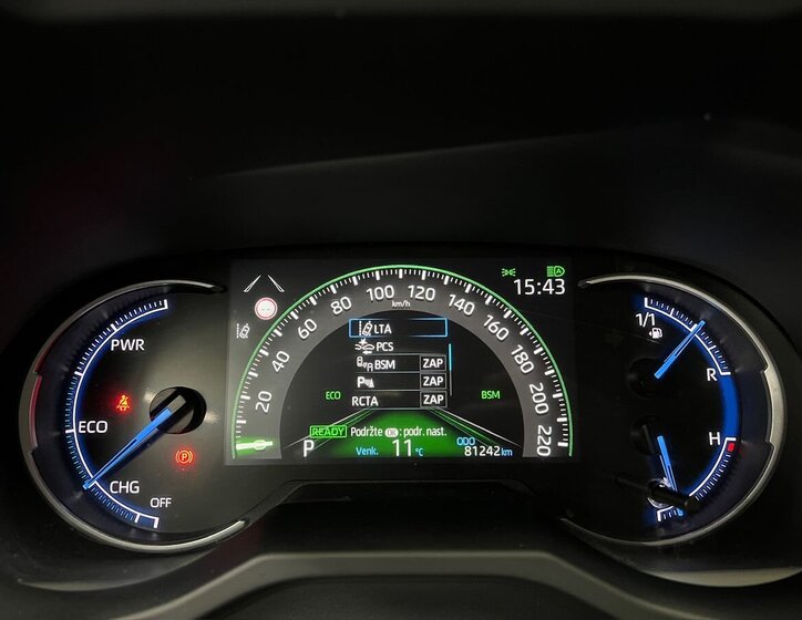 Toyota RAV4 SUV 2,5 l 163 kw