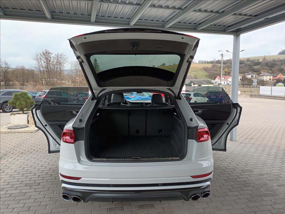 Audi SQ8 SUV / Terénní 4,0 l 320 kw