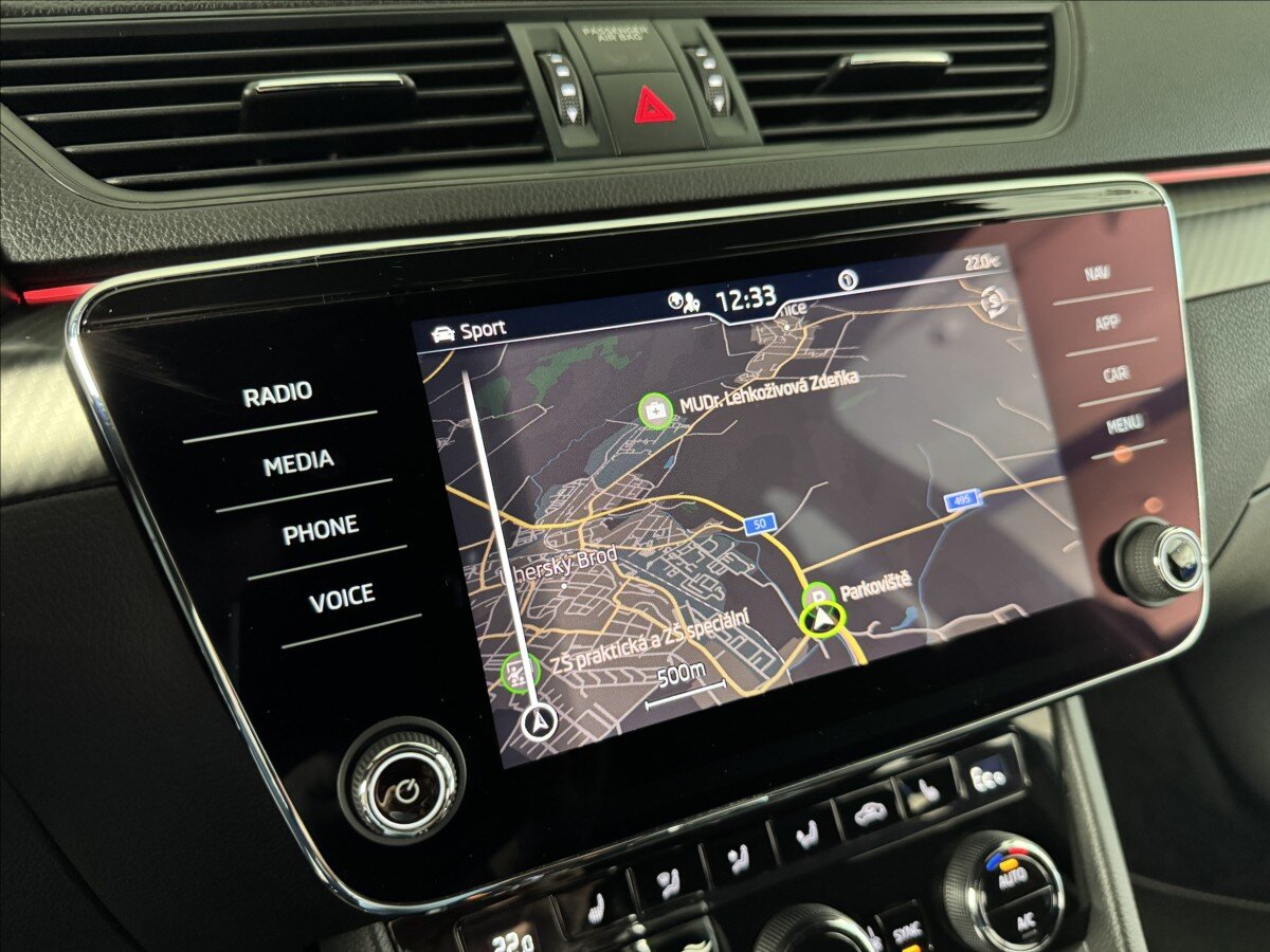 Škoda Superb Kombi 1,4 l 160 kw