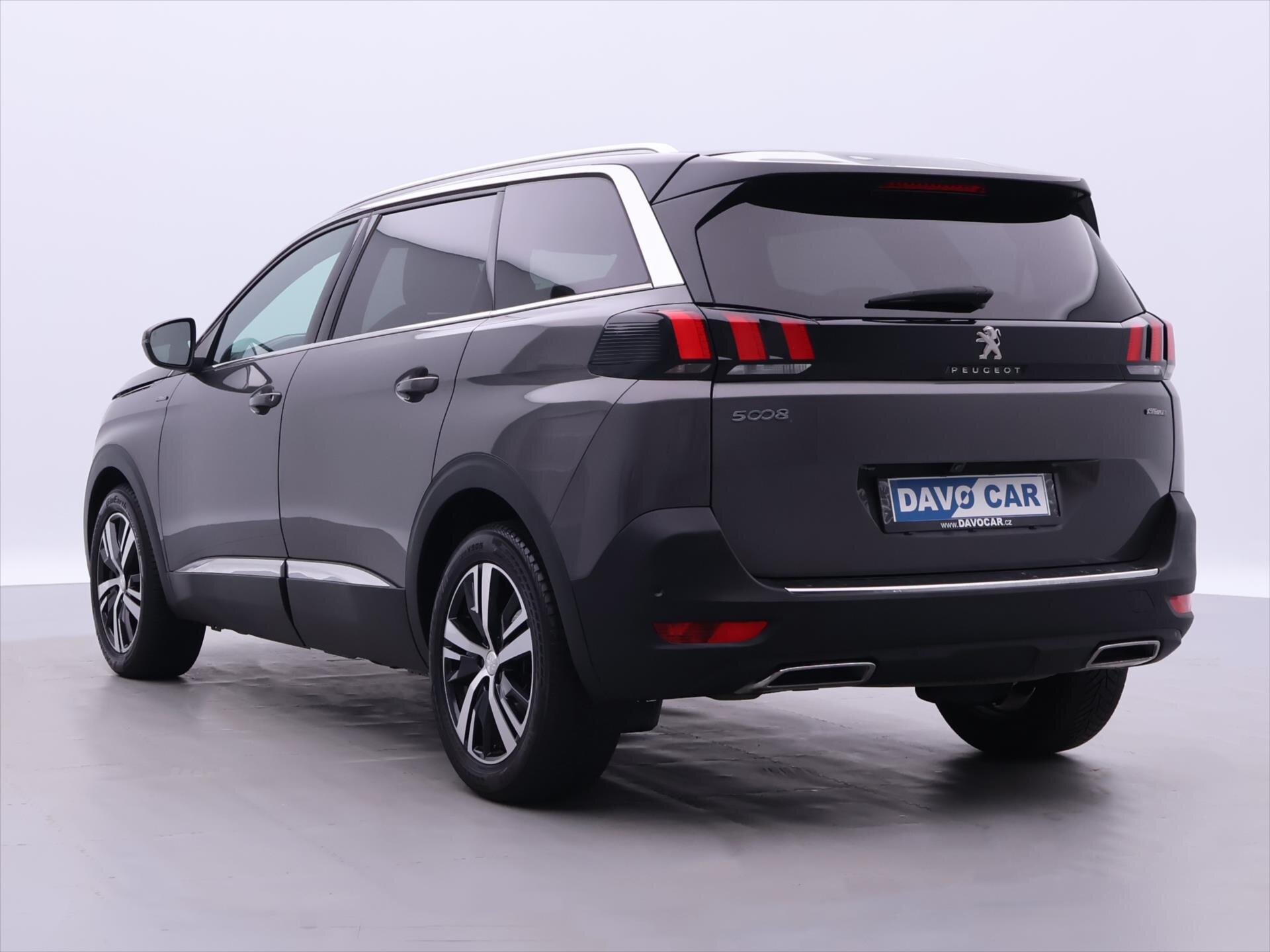 Peugeot 5008 SUV 1,2 l 96 kw