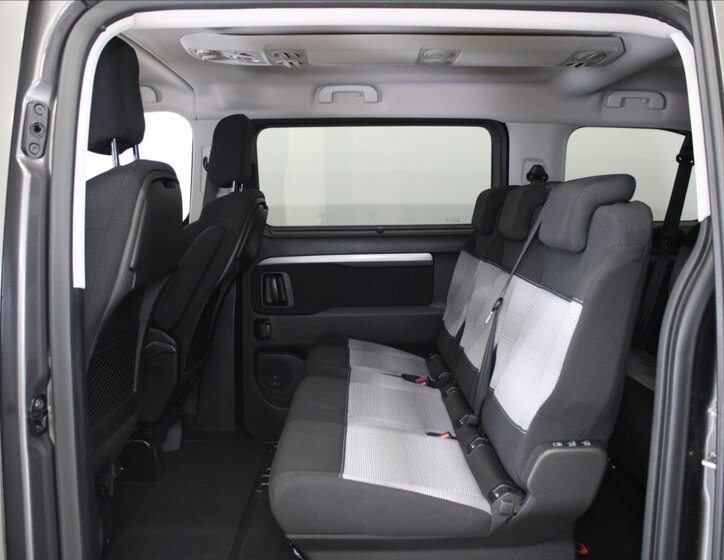 Citroën SpaceTourer MPV 2,0 l 110 kw