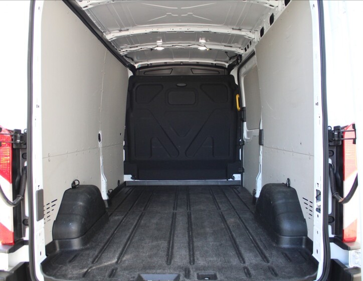 Ford Transit 17