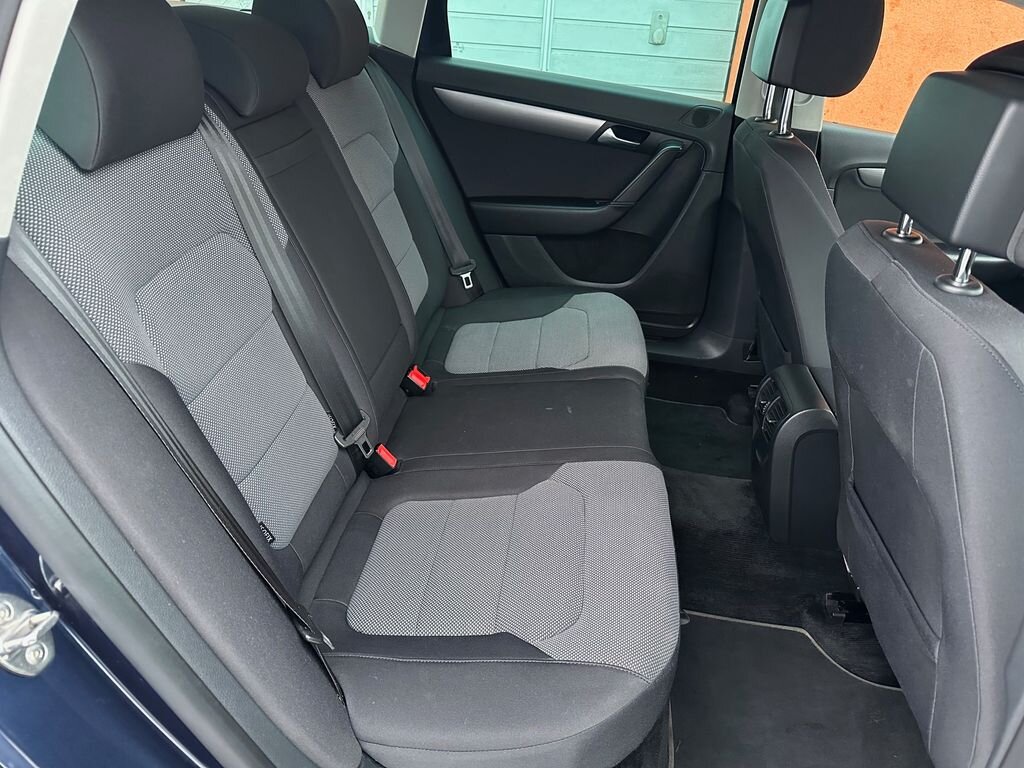 Volkswagen Passat Kombi 1,6 l 77 kw