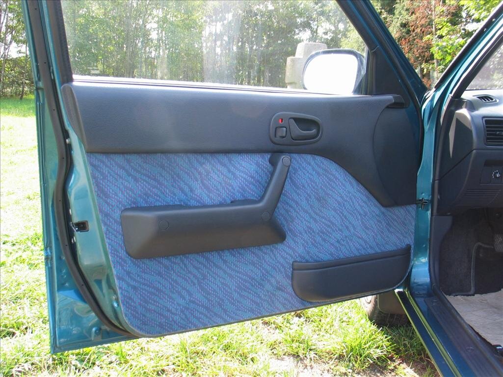 Suzuki Swift Hatchback 993,0 39 kw