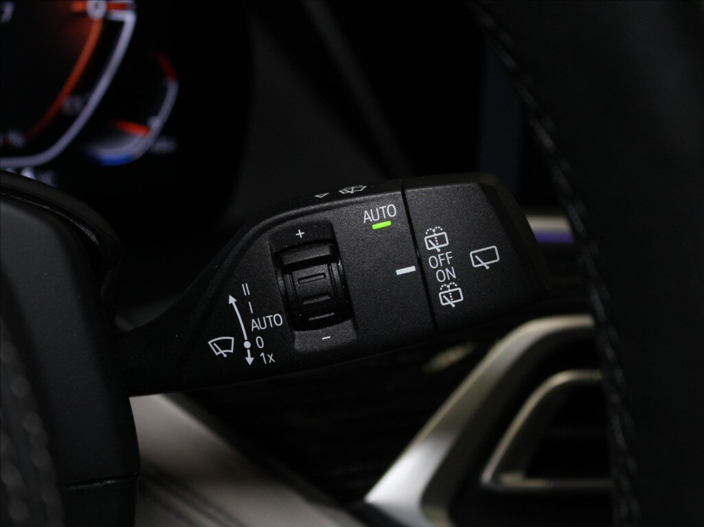 BMW X7 SUV / Terénní 3,0 l 250 kw